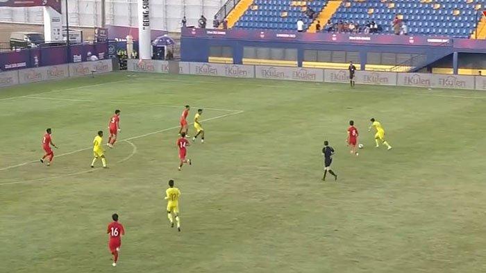 Skor Singapura vs Malaysia di Babak Pertama dan Update Klasemen Grup B , Harimau Malaya Mengamuk