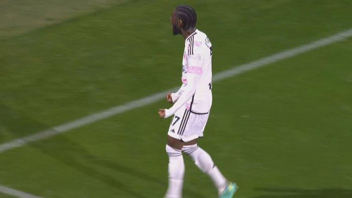 Makna Selebrasi Berapi-api Iling Junior dan Dusan Vlahovic usai Cetak Gol ke Gawang Salernitana