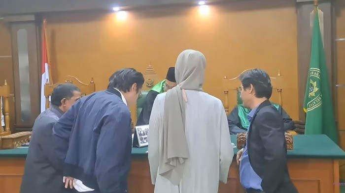 TERUNGKAP, Pertanyaan Hakim yang bikin Baim Wong dan Paula Verhoeven Terdiam , Singgung soal Anak