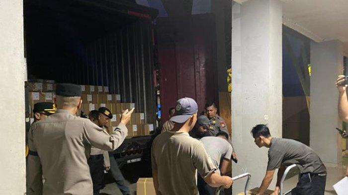KPU Inhil Terima 1.057.426 Lembar Surat Suara untuk Pilkada Serentak 2024