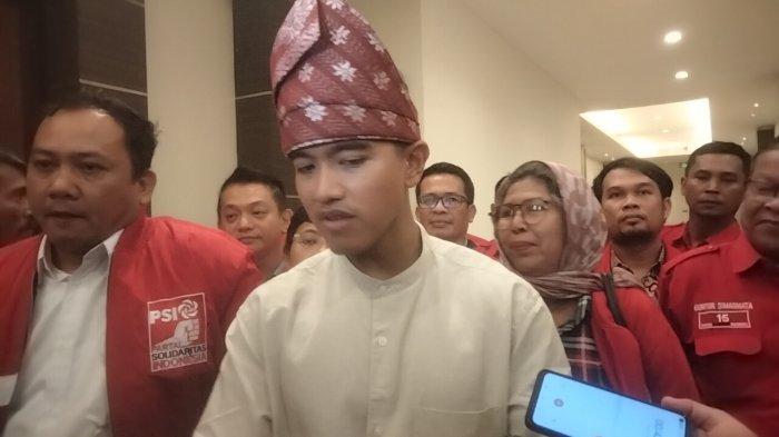 Kaesang Main Futsal Hingga Nobar Debat Capres di Pekanbaru