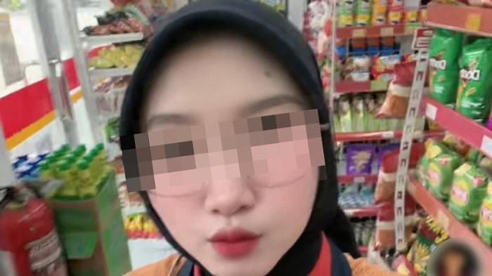 KORBAN PEMBUNUHAN: Identitas jasad wanita diketahui bernama Dina Oktaviani (21), warga Dusun Kiara, Desa Talunjaya, Kecamatan Banyusari, Kabupaten Karawang. Hal itu dibenarkan oleh Kepala Desa Talunjaya, Kecamatan Banyusari, Karawang, Maman Dulrohman ketika dikonfirmasi pada Rabu (8/10/2025).