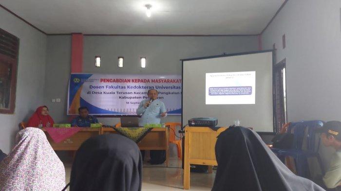 Dosen FK UNRI Sukses Adakan Edukasi dan Pelatihan PHBS ke Masyarakat Desa Kuala Terusan Pelalawan