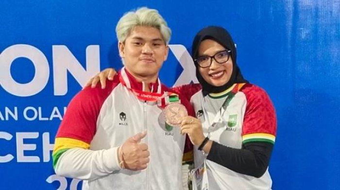 Lifter Angkat Besi Riau, Andianto Gulo Raih Perunggu di PON 2024
