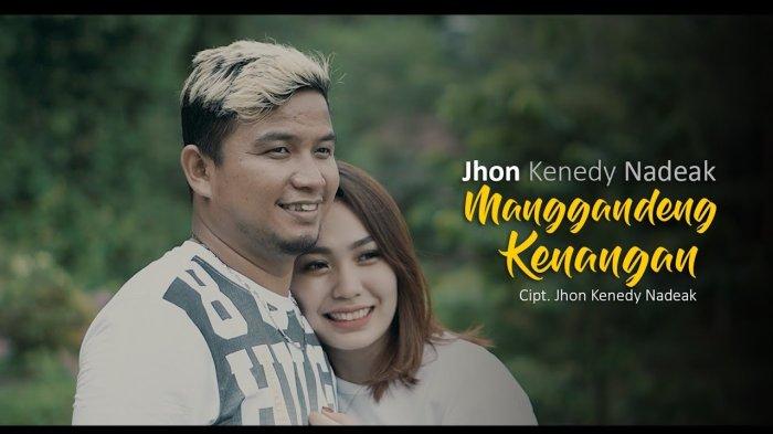 Chord dan Lirik Lagu Batak Manggandeng Kenangan yang Gampang Dimainkan