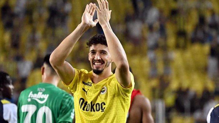 Manchester United Selangkah Lagi Sahkan Altay Bayindir Jadi Rekan Andre Onana