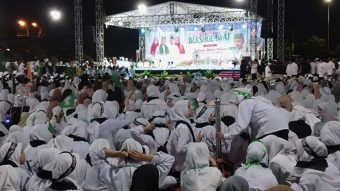 Gus Azmi Jadi Magnet Pelalawan Bersholawat, Ustadz Suwandi Dinanti, Biasanya Cuma Lihat di Televisi