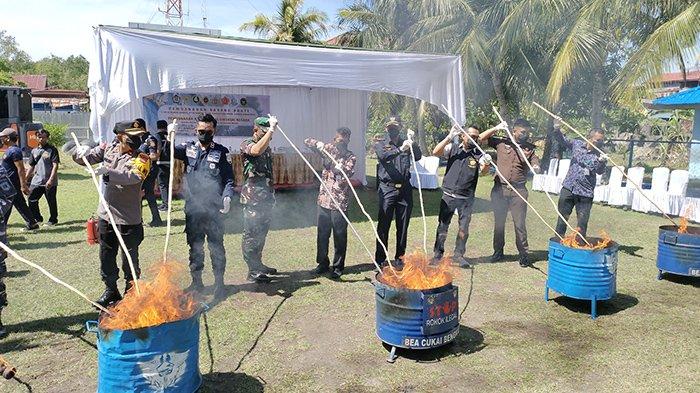 Bea Cukai Bengkalis Musnahkan Barang Bukti Diduga Hasil Impor Ilegal, Termasuk 3.600 Kg Durian