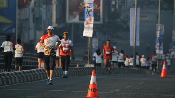 FOTO : Peserta Riau Bhayangkara Run 2023 Lewati Jembatan Siak IV Pekanbaru - Peserta-Riau-Bhayangkara-Run-2023-melewati-Jembatan-Siak-IV-Pekanbaru-4.jpg
