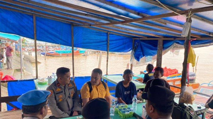 Polsek KSKP Tembilahan Sosialisasikan Imbauan Pemilu Damai Sukseskan Pilkada Riau 2024 Kondusif