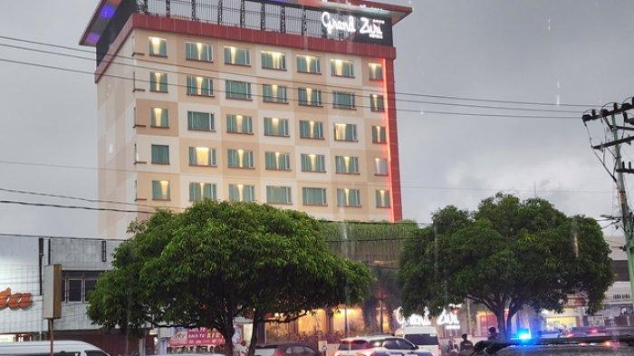 BREAKING NEWS: Ingin Lihat Langsung Presiden Jokowi. Warga Dumai Padati Jalan Sudirman