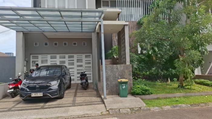 Kesaksian ART Saat KPK Geledah Rumah Pribadi Abdul Wahid, Naik ke Lantai 3, Isi Brankas Dibawa