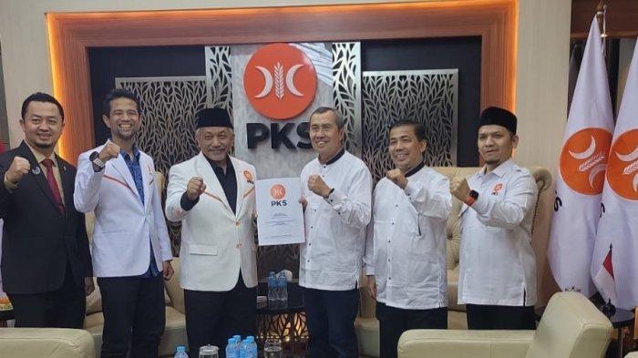 Breaking News: Syamsuar - Mawardi Resmi Terima Dukungan dari PKS untuk Pilgub Riau 2024