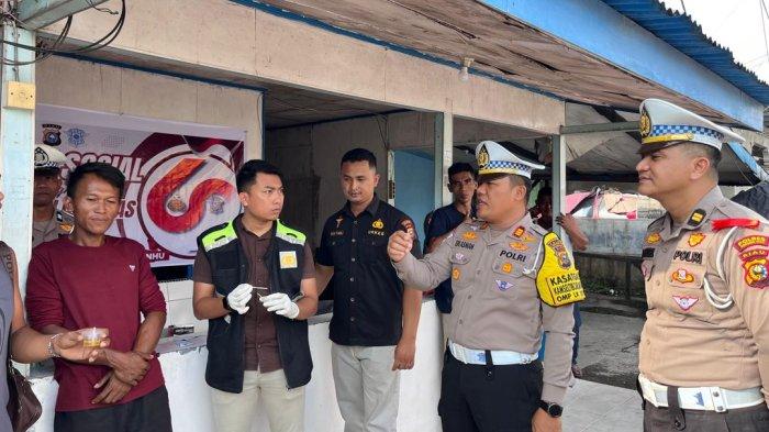 Banyak Terima Laporan soal Truk Ugal-ugalan, Sat Lantas Polres Inhu Gelar Tes Urine 30 Supir Truk