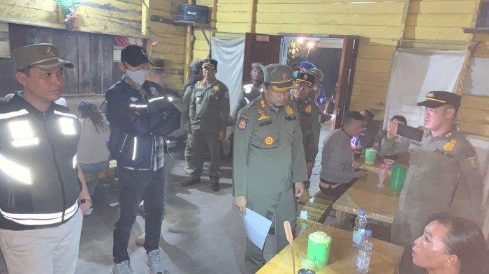 Nekat Beroperasi di Bulan Ramdhan, 4 Warung Remang-remang Ditutup Paksa Satpol PP Dumai