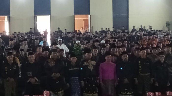 Suhardiman Amby Minta Restu ke Pemangku Adat, Perkenalkan Mukhlisin Calon Wakil di Pilkada Kuansing
