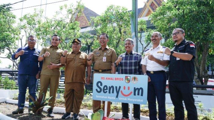 Taman Senyum RS Awal Bros Penuhi Kebutuhan 18.000 Hektar Taman di Kota Pekanbaru