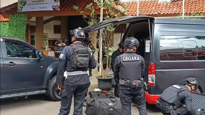 KRONOLOGI Ledakan di Masjid SMAN 72 Jakarta: Siswa Alami Luka, Warga Lihat Orang Asing