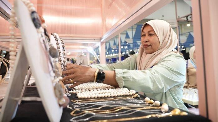 Didukung BRI, Mahayusi Bawa Usaha Aksesoris Fashion Mutiara Lombok Tembus Pasar Internasional