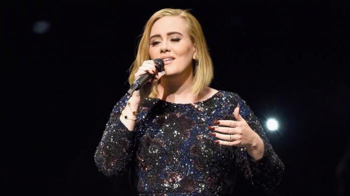 Adele dan '25' Mencetak Sejarah di Amerika