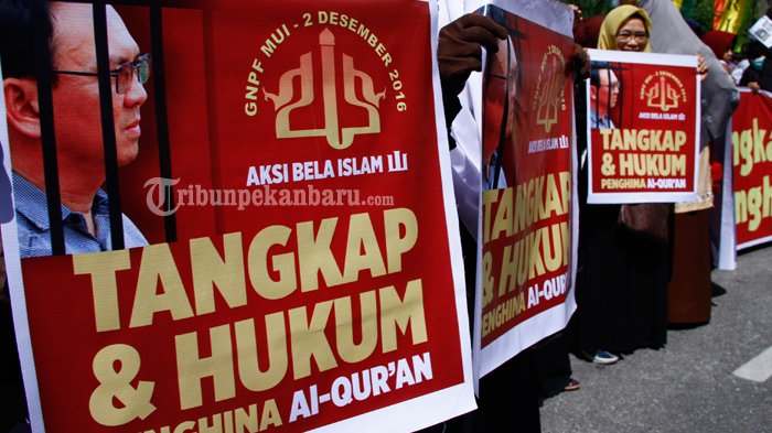 FOTO : Aksi Bela Islam III di Pekanbaru - aksi-bela-islam-iii-di-pekanbaru_20161202_184341.jpg