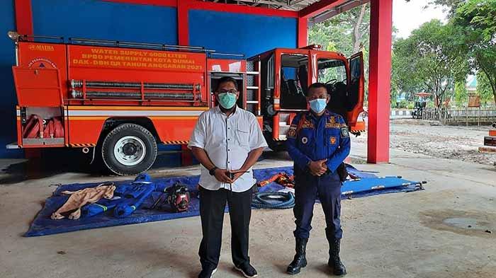 Ada Ular 5 Meter yang Dievakusi, Tawon, Hewan Lain hingga Pemotongan Cincin Ditangani Damkar Dumai