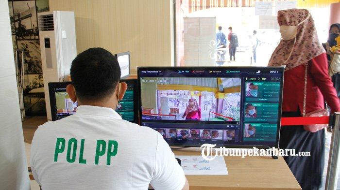 FOTO : MPP Pekanbaru Pasang Alat Pendeteksi Suhu Tubuh - alat-scan-suhu-tubuh3.jpg