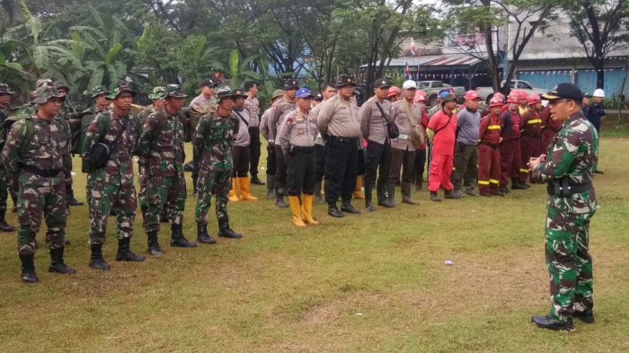 Tim Gabungan di Dumai Berupaya Optimalkan Pemadaman Karlahut di Sungai Sembilan