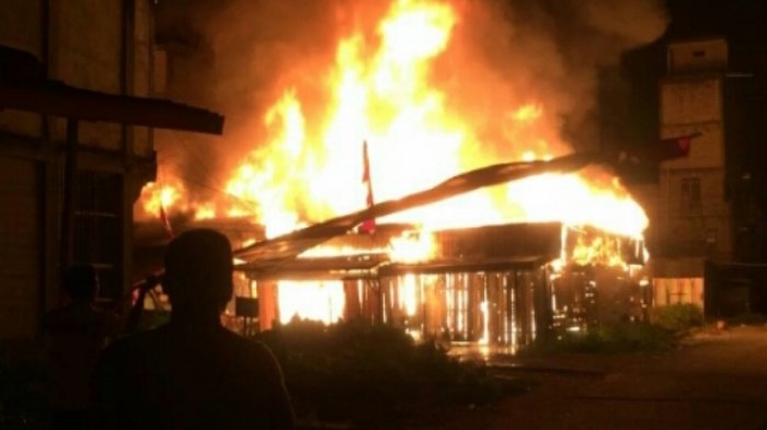 4 Kios di Pasar Baru Pulau Kijang Luluh Lantak, Segini Jumlah Kerugiannya