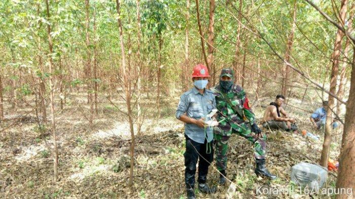 Gunakan Drone untuk Memantau, Kolaborasi Babinsa dan RPK Dalam Pencegahan Karhutla Desa Batu Gajah