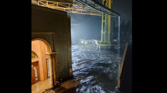 Banjir Lahar Dingin di Agam dan Tanah Datar Sumbar, 12 Orang Meninggal Dunia