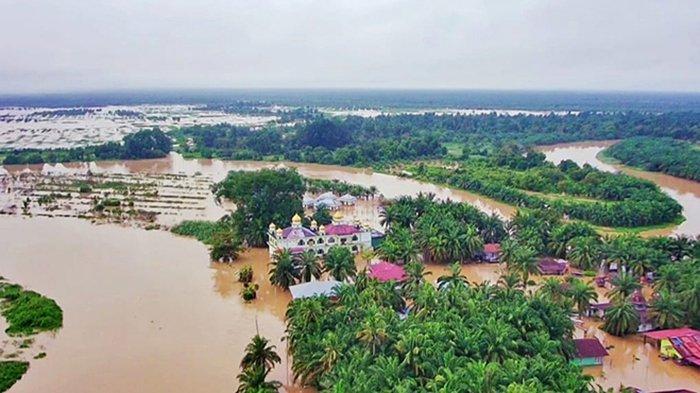 Tiga Bulan Banjir, Warga Desa Sontang Dapat Kunjungan Dandim 0313/KPR