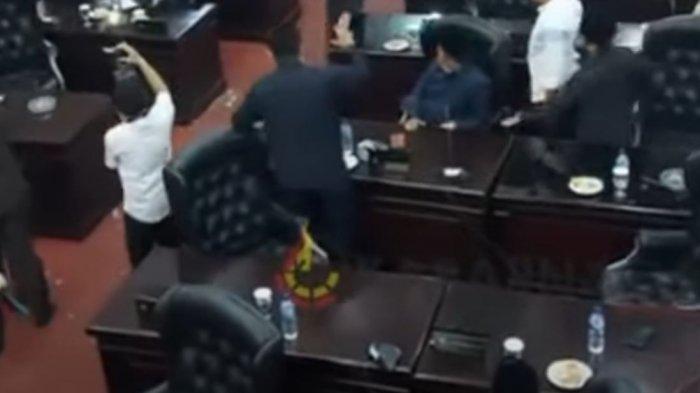 Asbak Melayang, Meja Terjungkal, Rapat DPRD Solok Nyaris Jadi Arena Perkelahian, Apa Pemicunya?