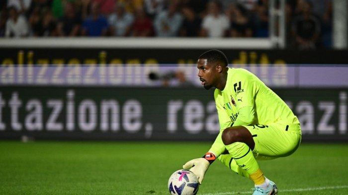 Napoli vs AC Milan Liga Italia Dini Hari Nanti, Mike Maignan Kembali dari Cedera
