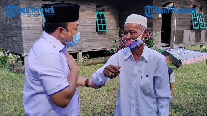 Calon Wakil Bupati Bupati di Riau Ini Kampanye di Rumah Panggung, Pemilikyah Ternyata Teman Bapaknya