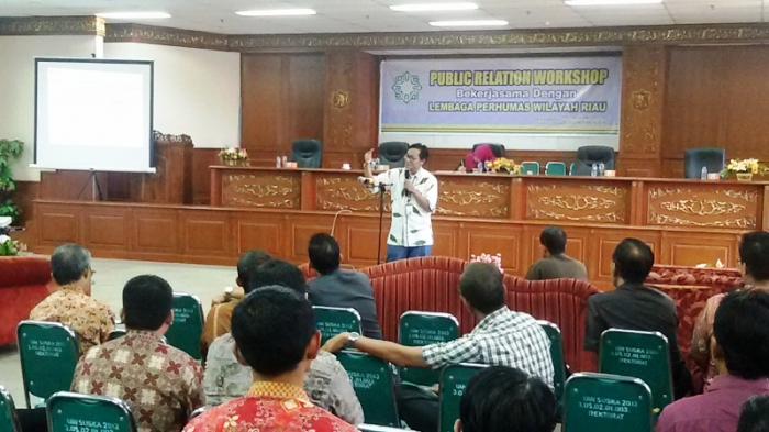 Hadapi Tantangan MEA Melalui Media