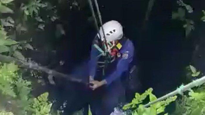 Diduga Stres, Seorang IRT Terjun ke Sumur Sedalam 21 Meter Sambil Bawa Bingkai Foto Almarhum Suami