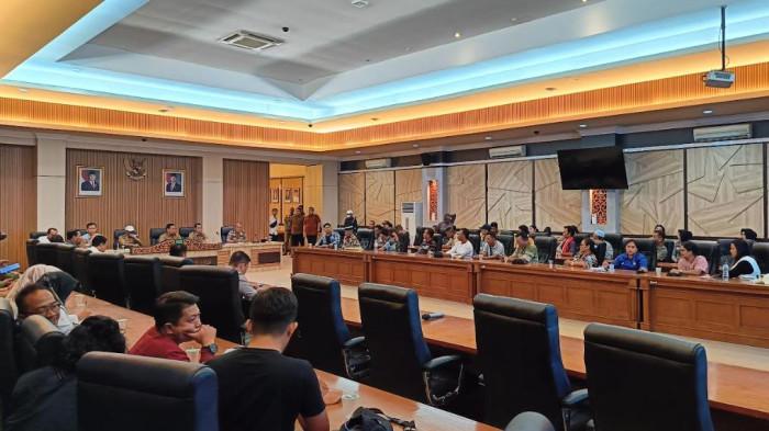 Perwakilan Massa Masuk Kantor Gubernur Riau, Dialog Penolakan Relokasi TNTN Dimulai