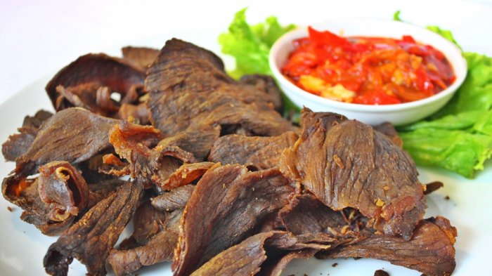 Cara Membuat Dendeng Balado, Berikut Tips Agar  Renyah dan Racikan Sambal Balado yang Sedap