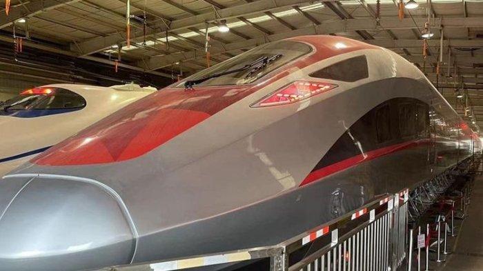Sudah Tiba di Pelabuhan, Indonesia Adalah Negara Pertama di Asia Tenggara yang Punya Kereta Cepat