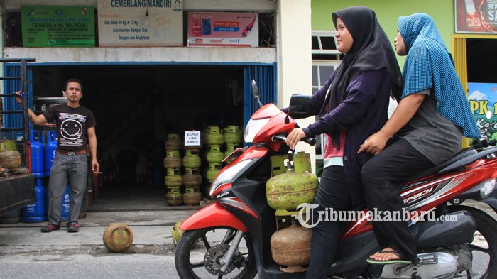 Agen Diduga Pungli Warga yang Tukarkan Tabung Gas 3 Kilogram ke Tabung 5,5 Kilogram