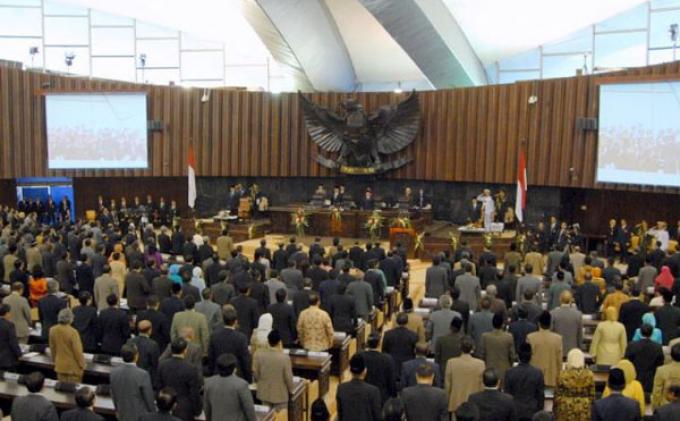 Anggota DPR Fraksi PDIP yang Berstatus PDP Corona Meninggal, Sempat ke Pasar & Senam Dengan Warga