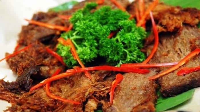 Empal Gepuk, Menu Khas yang Bikin Ketagihan