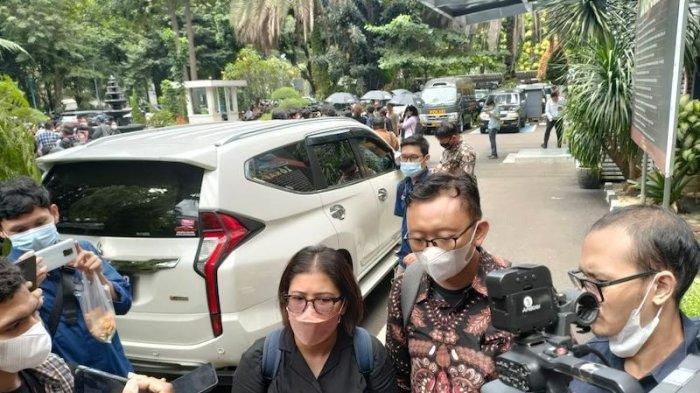 Jadi Tersangka Dugaan Pencemaran Nama Baik, Aktivis Fatia Maulidiyanti Jalani Pemeriksaan