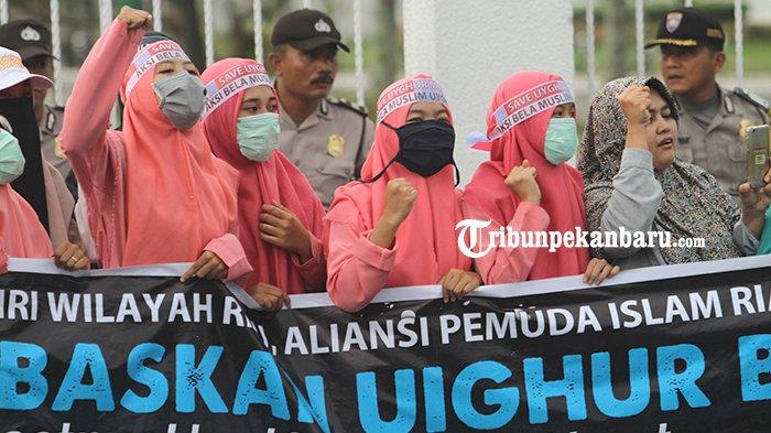 FOTO: Aksi Solidaritas untuk Muslim Uighur di Pekanbaru - foto_aksi_solidaritas_untuk_muslim_uighur_di_pekanbaru_6.jpg
