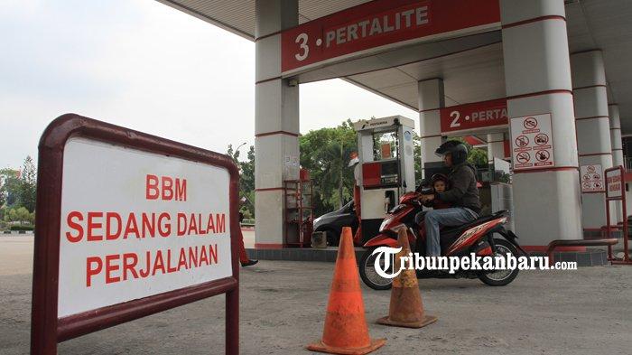 BLAK-BLAKAN, Dirut Pertamina Ungkap Alasan Harga BBM Tak Turun Meski Harga Minyak Mentah Dunia Turun