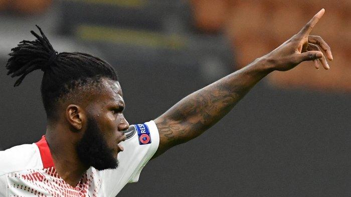 Inter Milan Ditantang Chelsea untuk Perburuan Gelandang Barcelona, Franck Kessie