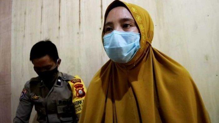 LAPOR Mas Menteri Nadiem: Ada Guru Honorer Dipecat dari SMS karena Posting Besaran Gaji Dirinya
