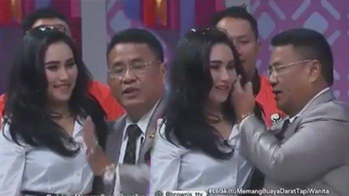 Hotman Paris Sudah Tahu Nasib Ayu Ting Ting, Peringatkan Umi Kalsum yang Perang Lawan Haters