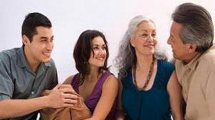 Betapa Pentingnya Bisa Bersahabat dengan Pasangan Pilihan Anda